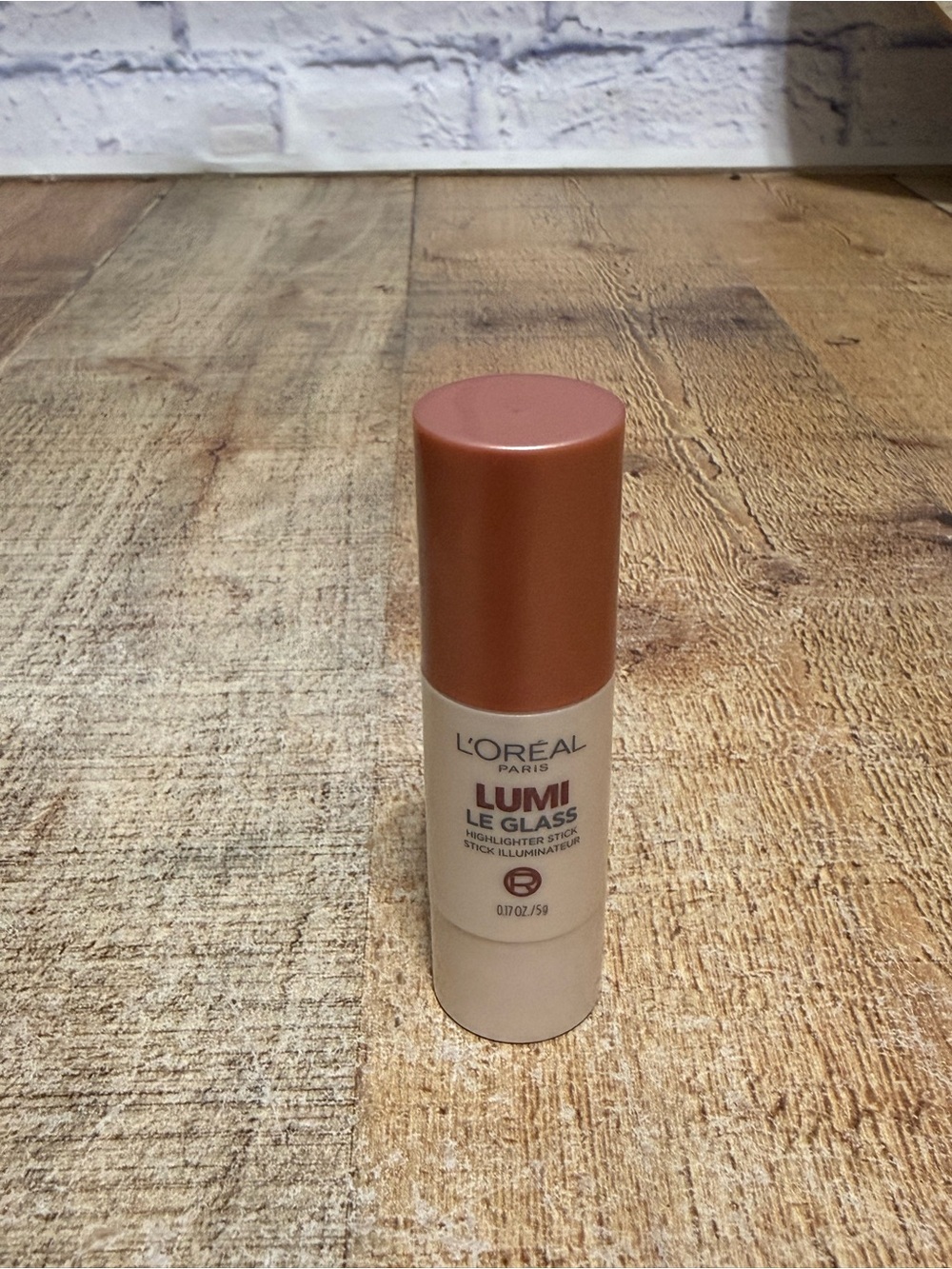 L'Oreal Paris True Match Lumi Le Glass Highlighter Stick, Reflective, Translucen